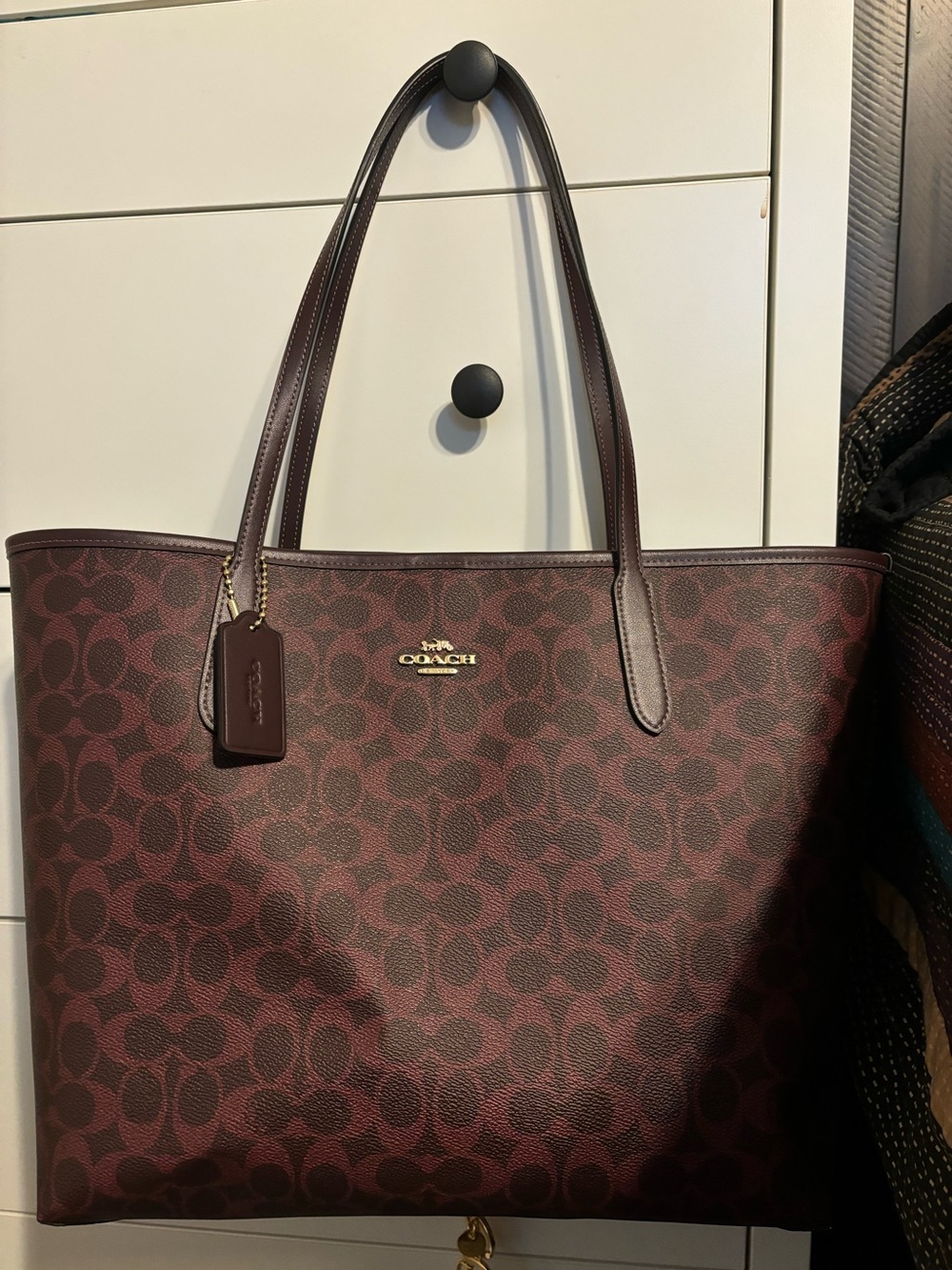 Coach City Tote Black Currant